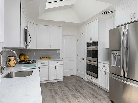 5th image of 22 Cobblers Ln