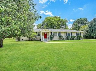 1098 Lakeshore Dr, Gallatin, TN 37066