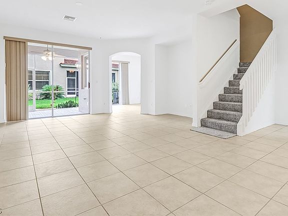 2nd image of 10036 Chiana Cir