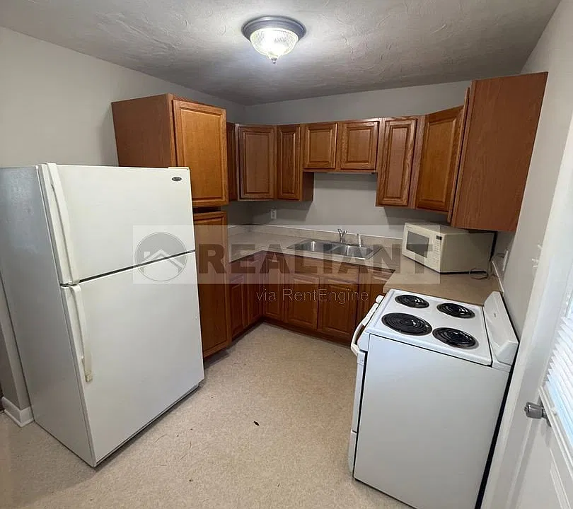 319 Bellevue Ext