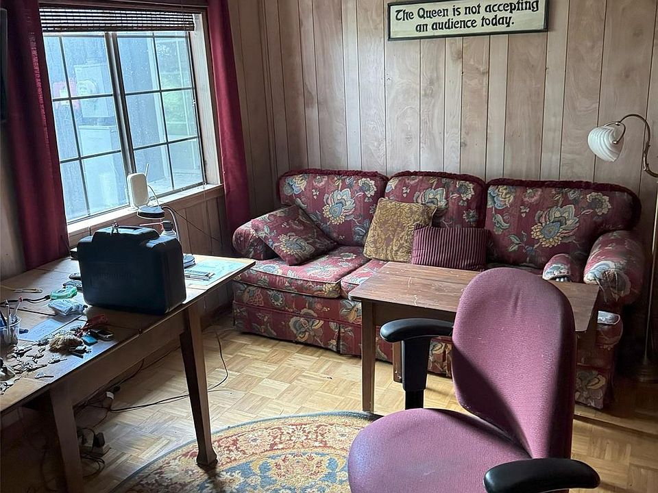 2nd image of 5208 Mensik Rd