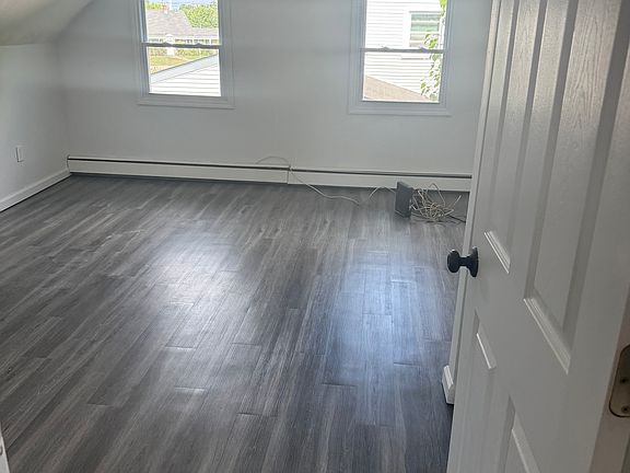 3rd image of 118 Hickory Ln #2