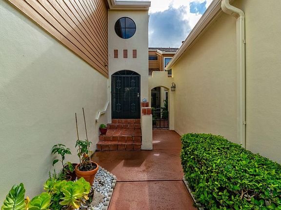 3rd image of 2963 Cottage Grove Ct