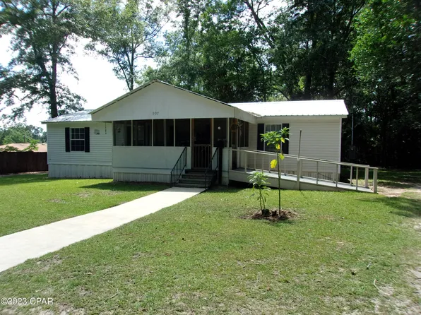 907 S Weeks St, Bonifay, FL 32425