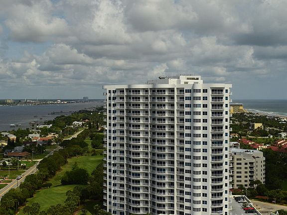 4th image of 1 Oceans West Blvd APT 22B3