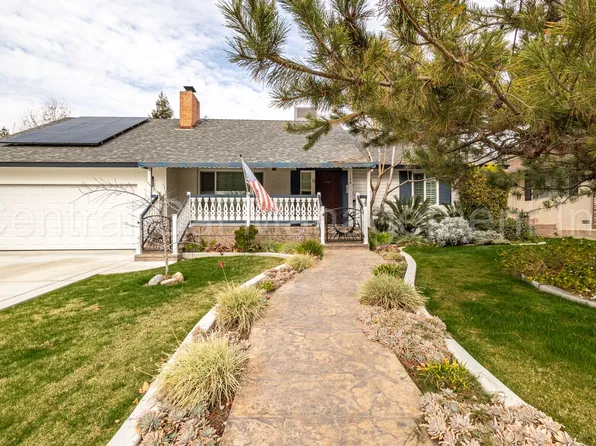 130 El Cerrito Dr, Bakersfield, CA 93305