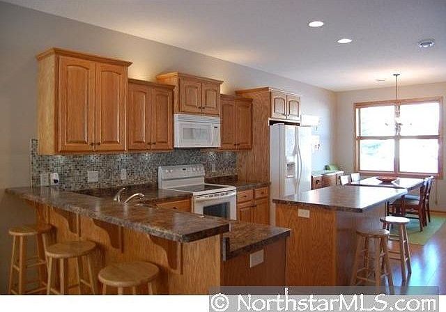 1st image of 789 Parkside Ln NE