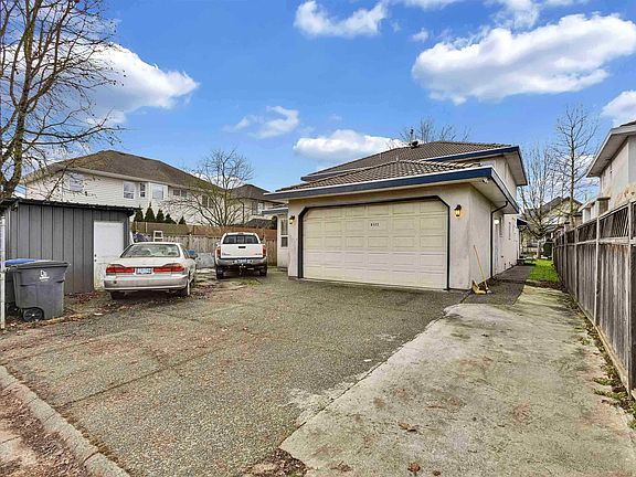 4th image of 6122 168th St