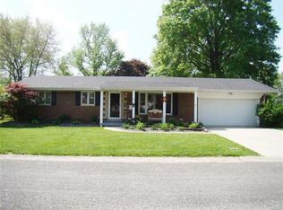 110 N 6th St, Breese, IL 62230