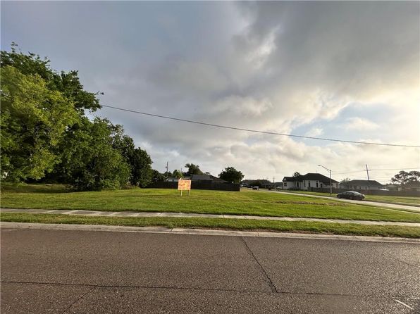 1700 Schnell Dr, Arabi, LA 70032