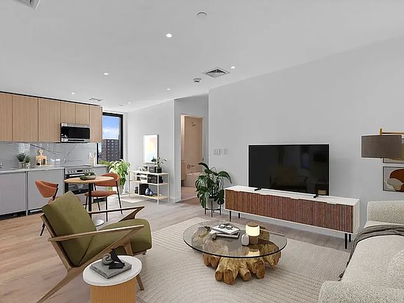 3rd image of 280 W 132nd St #708