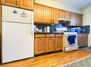 261 Powers St #3A, Brooklyn, NY 11211