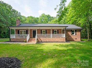 300 Hugh Crocker Rd, Matthews, NC 28104