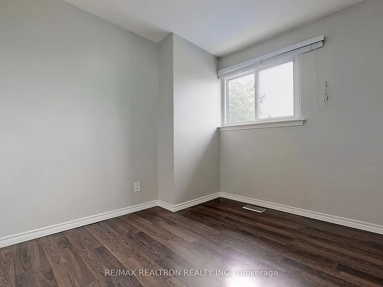 669 Shakespeare Ave #UPPER — Photo 18