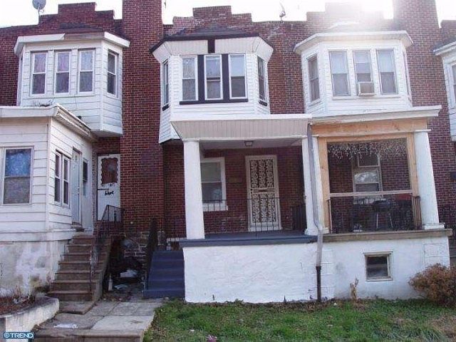 2nd image of 109 N Gross St