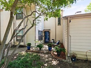 13808 Brookgreen Dr, Dallas, TX