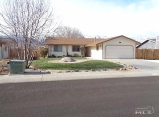 800 Hornet Dr, Gardnerville, NV 89460