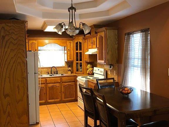 3rd image of 904 Via Cantera Dr