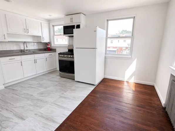 351 E 24th St #B, Paterson, NJ 07514