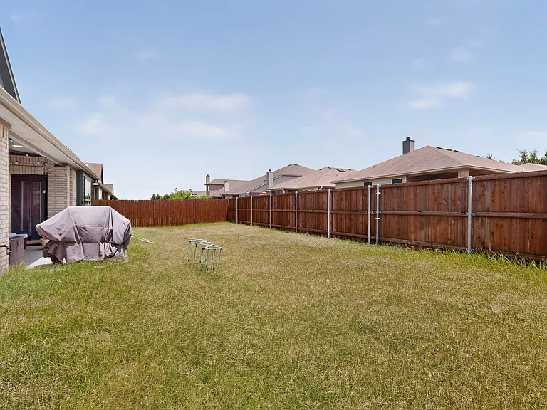 2905 Emerald Trace Dr — Photo 25