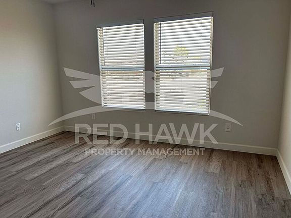 3rd image of 2387 N Oakmont Ln