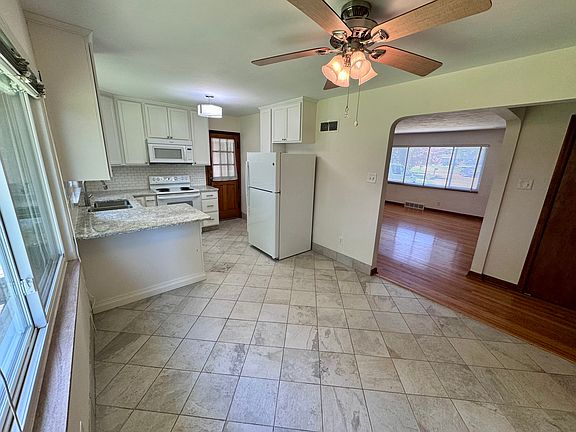 2nd image of 8500 Grantshire Ln