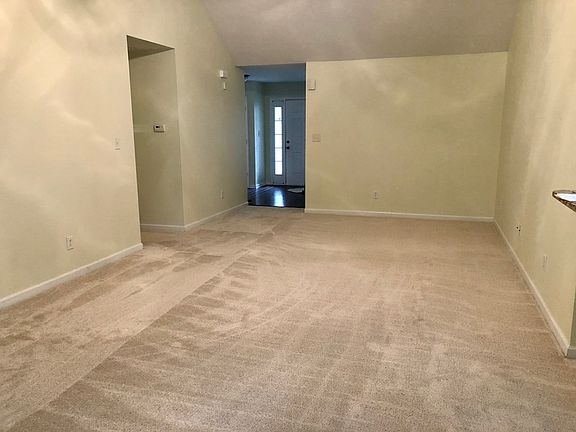 3rd image of 2071 Sylvan Lake Dr