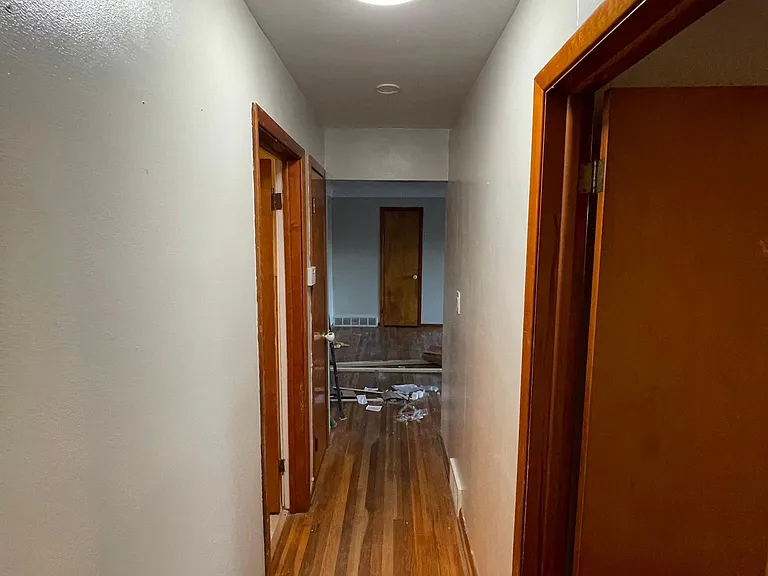 Hallway from bedrooms to living room