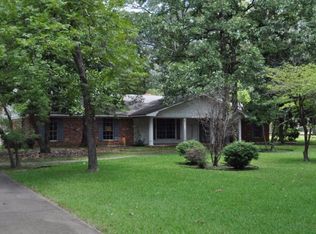 703 E 12th Ave, Crossett, AR 71635