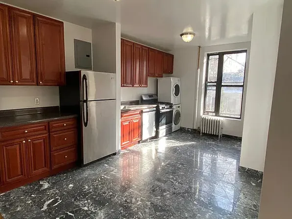 452 West 57th Street image 1 of 22