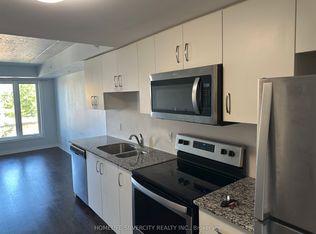 104 Summit Ridge Dr #206, Guelph, ON N1E 0R5