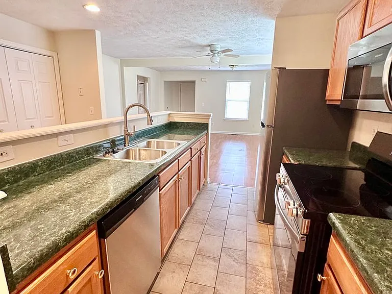 2157 Bransford Ave — Photo 9