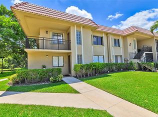 318 Lakeview Dr APT 201, Fort Lauderdale, FL 33326