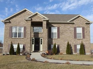 1077 Running Brook Dr, Lawrenceburg, KY 40342