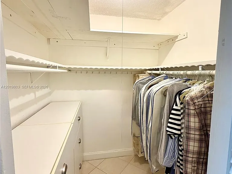 18601 NE 14th Ave #301 — Photo 20