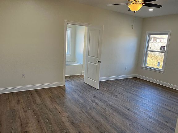 3rd image of 45 Coyote Cir
