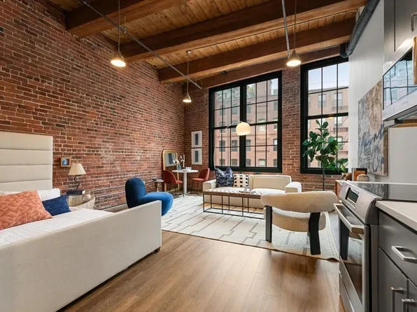 63 Melcher St APT 301, Boston, MA 02210