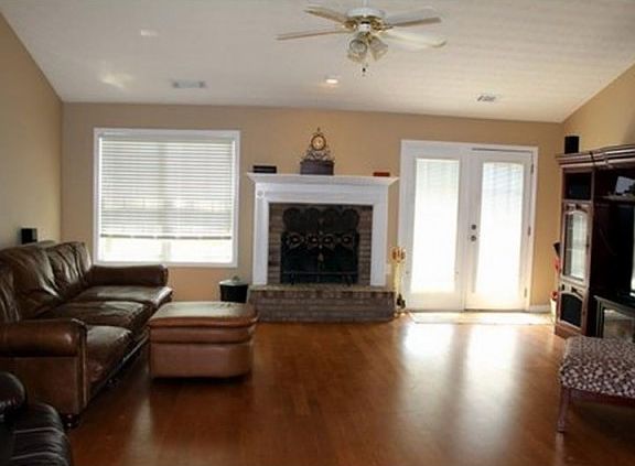 4th image of 510 Waterstone Dr