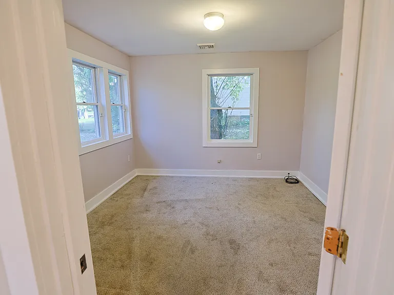 28 Mulford Ave — Photo 28