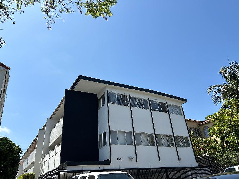 1st image of 1079 Meadowbrook Ave APT 5