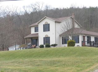 1331 Valley View Rd, Jersey Shore, PA 17740