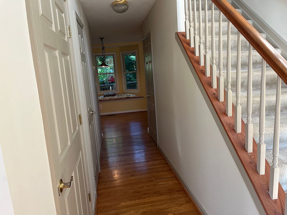 1st image of 1811 Johnson Rd Room 1