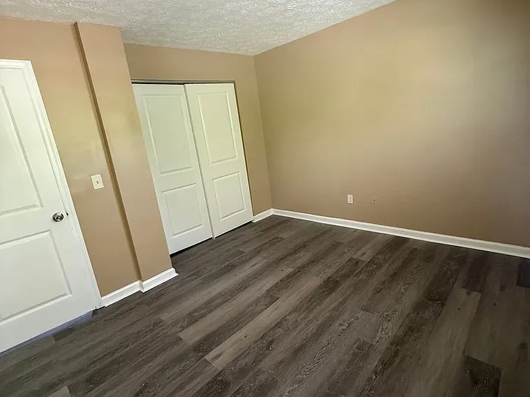 6631 Gracely Dr — Photo 8