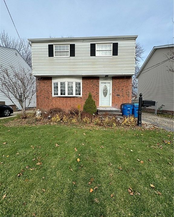 1st image of 32953 Alva St