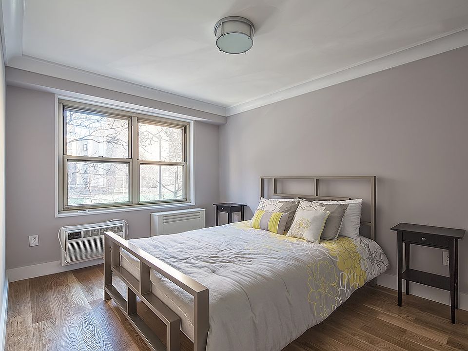 2nd image of 50 W 97th St APT 8P
