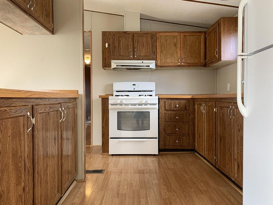 2nd image of 2468 Joshua Ct