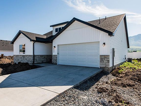 Finished home photos are representational images only. See sales agent for details.