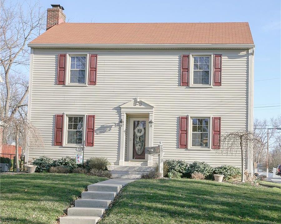 1st image of 441 Corona Ave