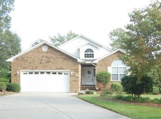 209 Ridge Lake Dr, Manning, SC 29102