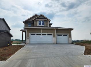 7310 N 177th St, Bennington, NE 68007